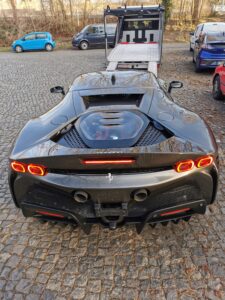 transport ferrari