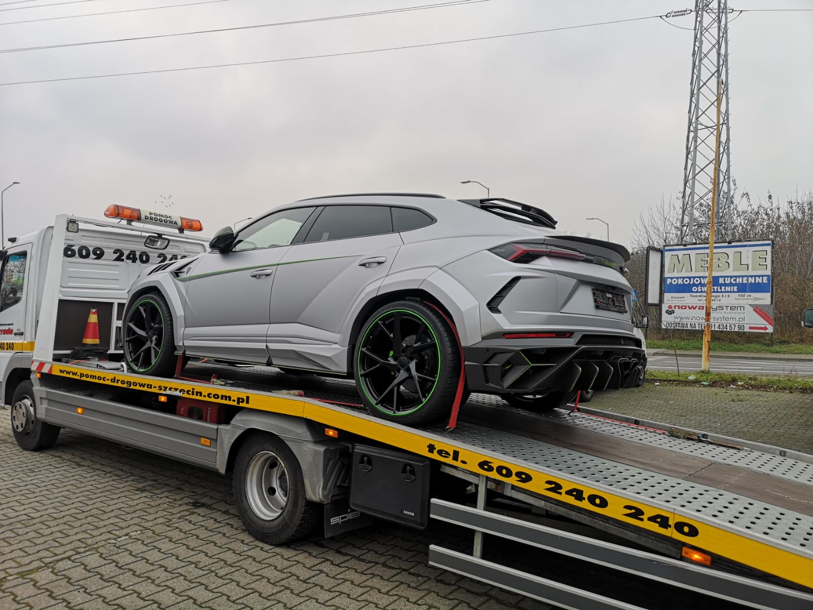 Transport auta do mechanika Szczecin – przewóz samochodu lawetą